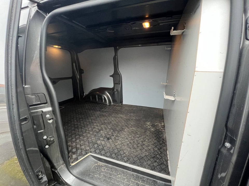 Peugeot Expert 2,0 BlueHDi 122 L2 Ultimate EAT8 Van