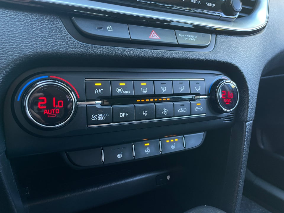 Kia Ceed 1,6 PHEV Upgrade Intro SW DCT 5d