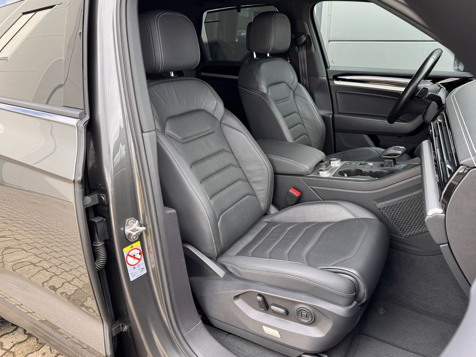 VW Touareg 3,0 TDi 286 aut. 4Motion 5d