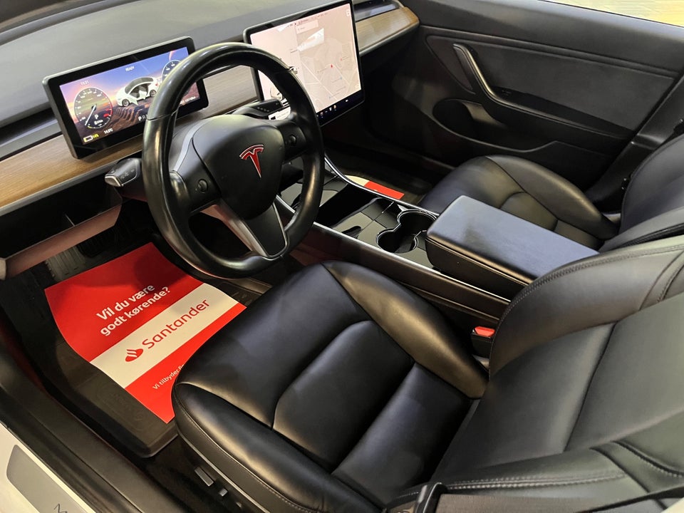 Tesla Model 3 Long Range RWD 4d