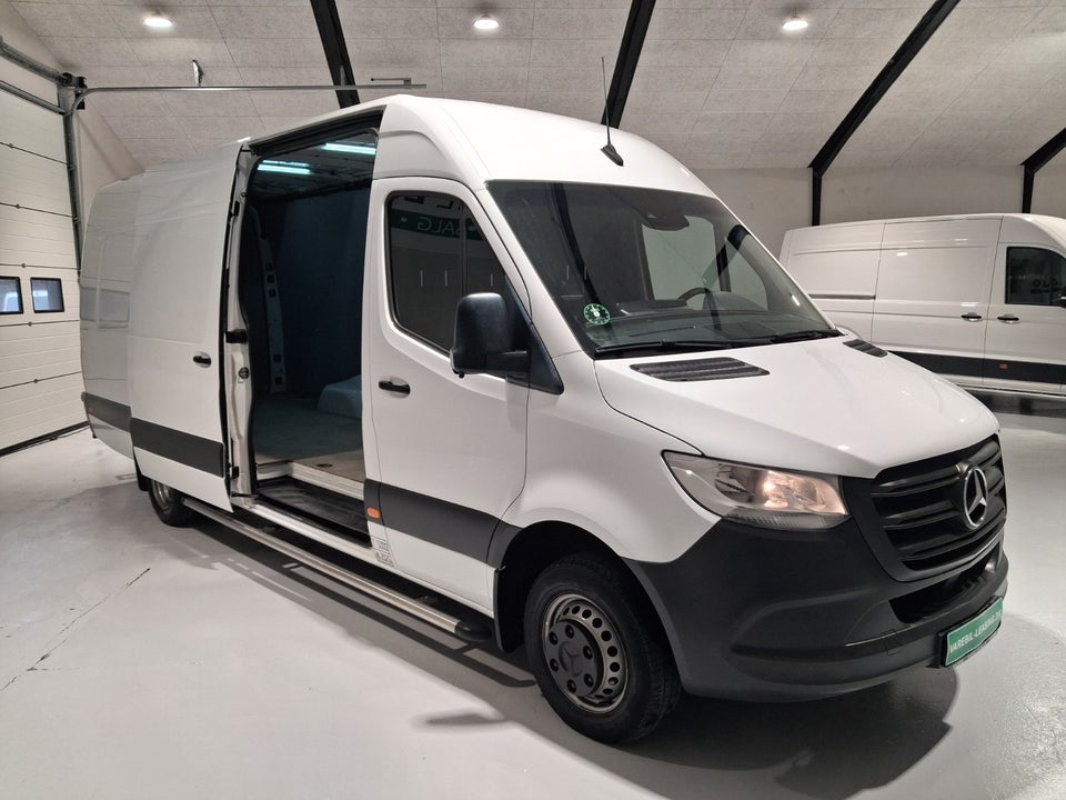 Mercedes Sprinter 516 2,2 CDi Kassevogn aut. RWD