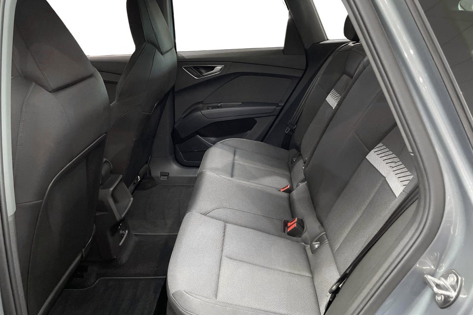 Audi Q4 e-tron 45 Progress 5d