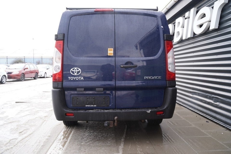 Toyota ProAce 2,0 D 128 T2 L2H1 4d