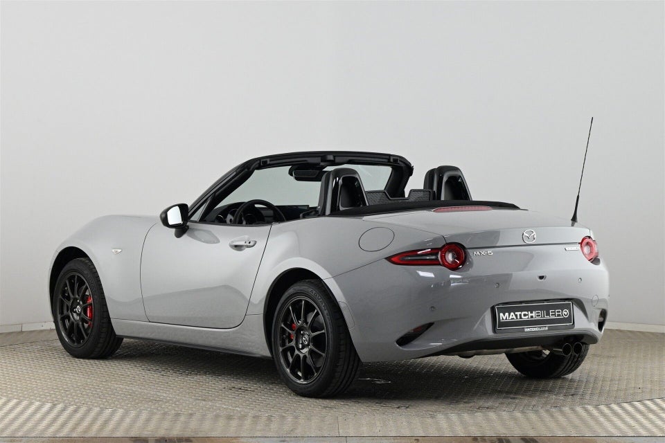 Mazda MX-5 1,5 SkyActiv-G 132 Roadster Homura 2d