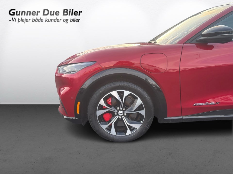 Ford Mustang Mach-E 98 Premium Extended Range AWD 5d