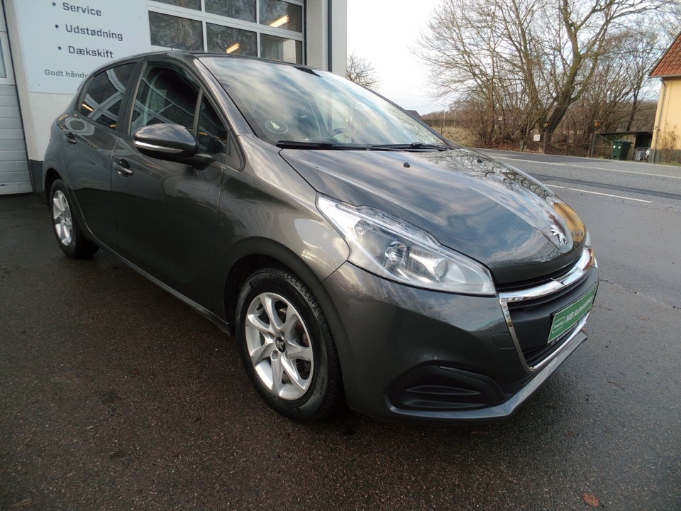 Peugeot 208 1,2 PureTech 82 Envy 5d