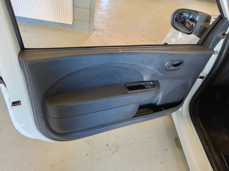 Renault Twingo 1,2 16V Expression 3d