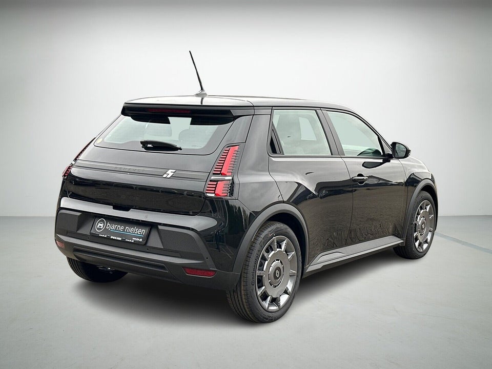 Renault 5 E-Tech 40 Evolution 5d