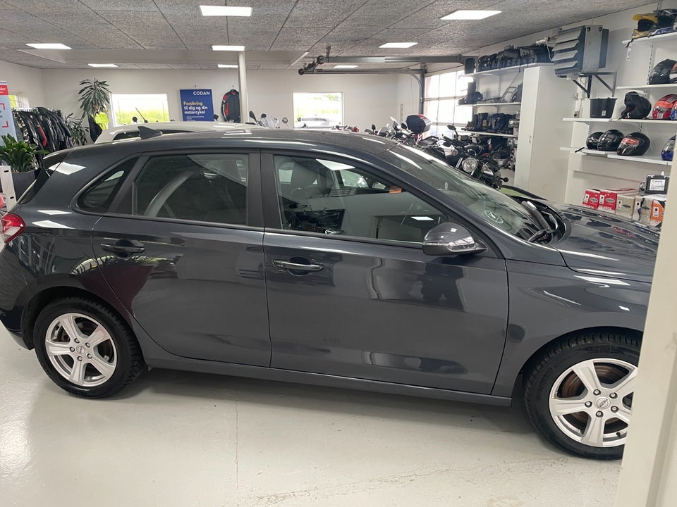 Hyundai i30 1,0 T-GDi Essential 5d