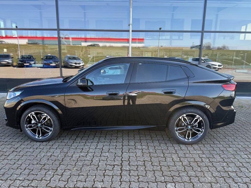 BMW iX2 eDrive20 Fully Charged 5d