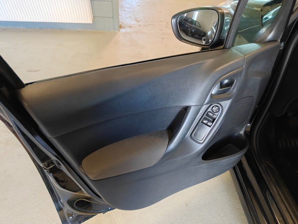 Citroën C3 1,2 PureTech 82 Attraction 5d