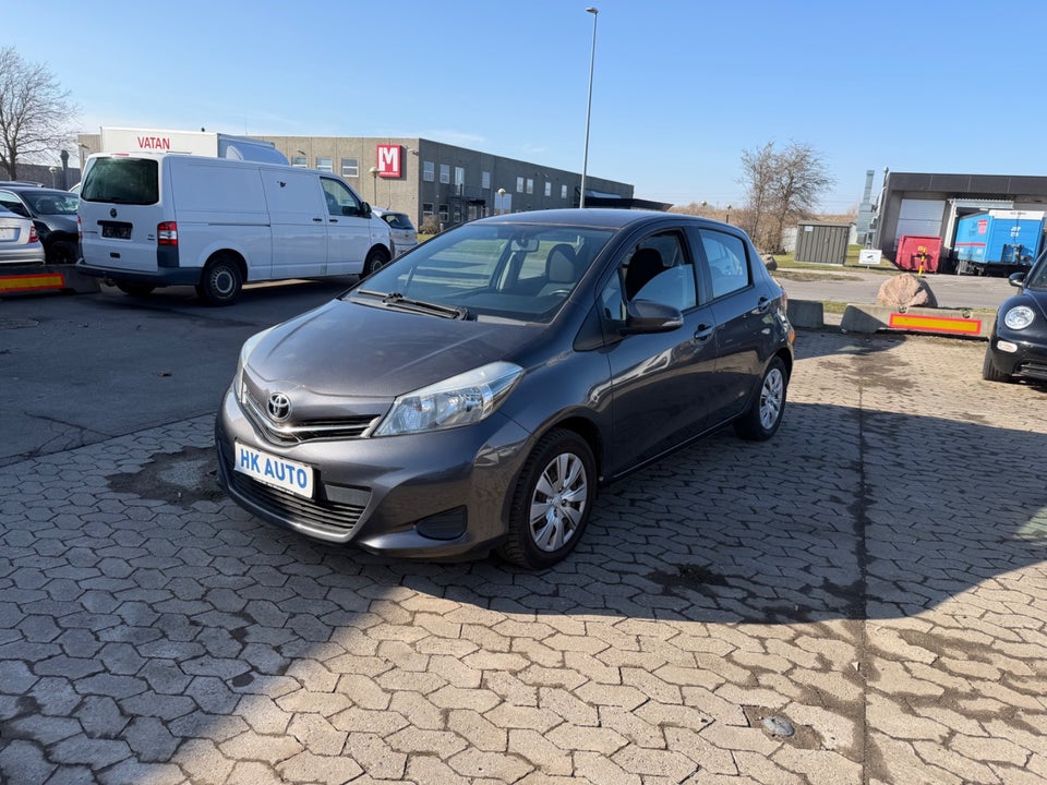 Toyota Yaris 1,0 VVT-i T1 5d