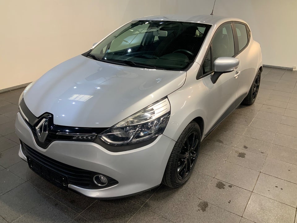 Renault Clio IV 0,9 TCe 90 Expression 5d