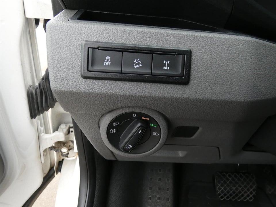 VW Transporter 2,0 TDi 150 Kassevogn DSG 4Motion kort