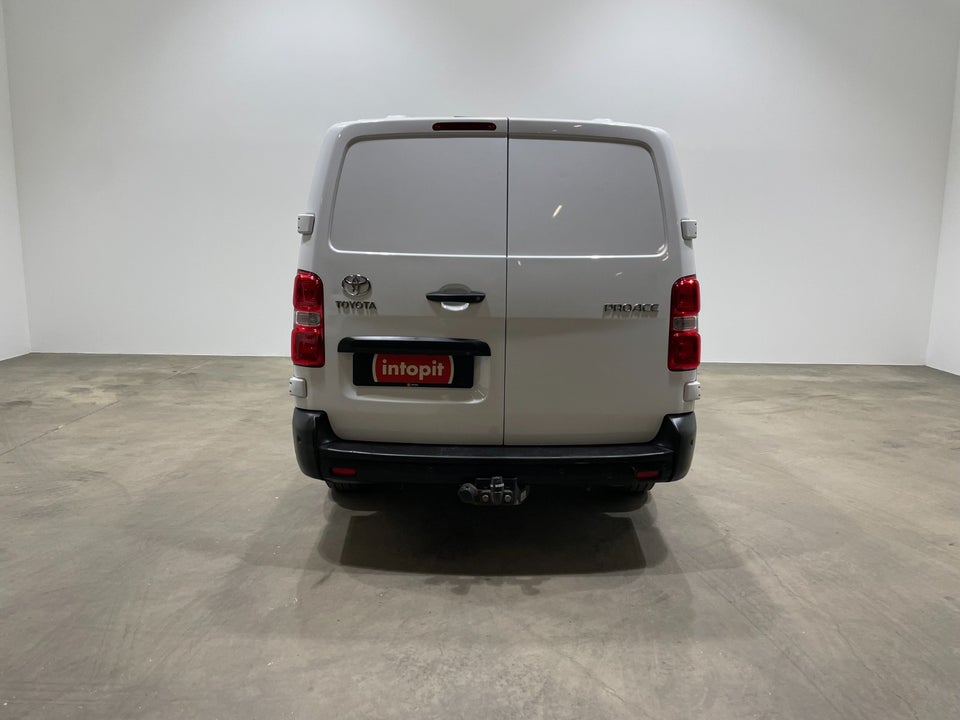 Toyota ProAce 2,0 D 144 Long Comfort Master 5d