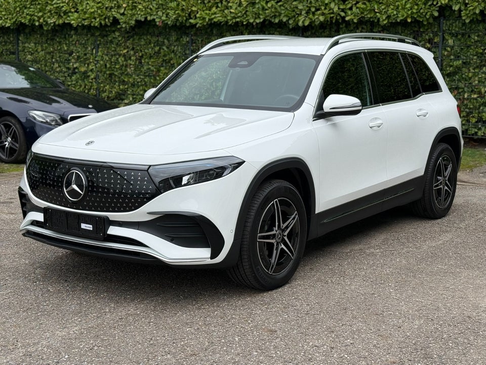 Mercedes EQB250+ AMG Line 5d