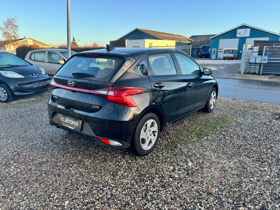 Hyundai i20 1,0 T-GDi Essential DCT 5d