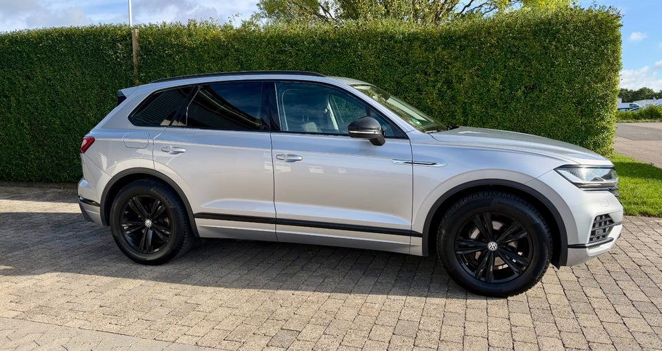 VW Touareg 3,0 TDi 286 Elegance aut. 4Motion 5d