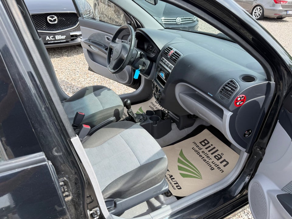 Kia Picanto 1,1 EX 5d