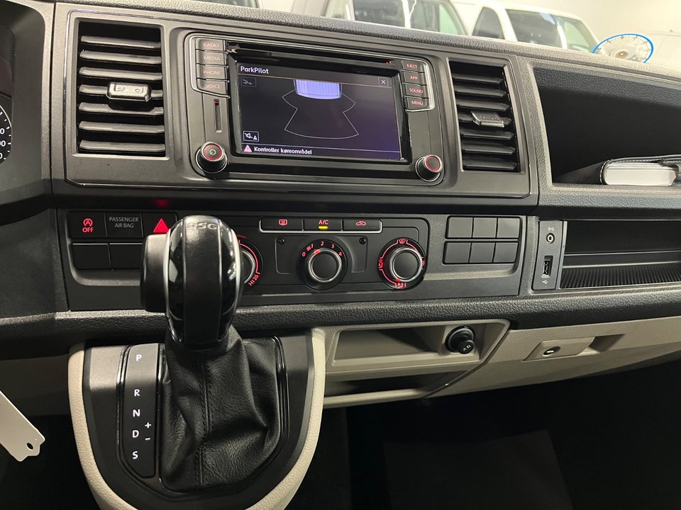 VW Transporter 2,0 TDi 204 Kassevogn DSG lang