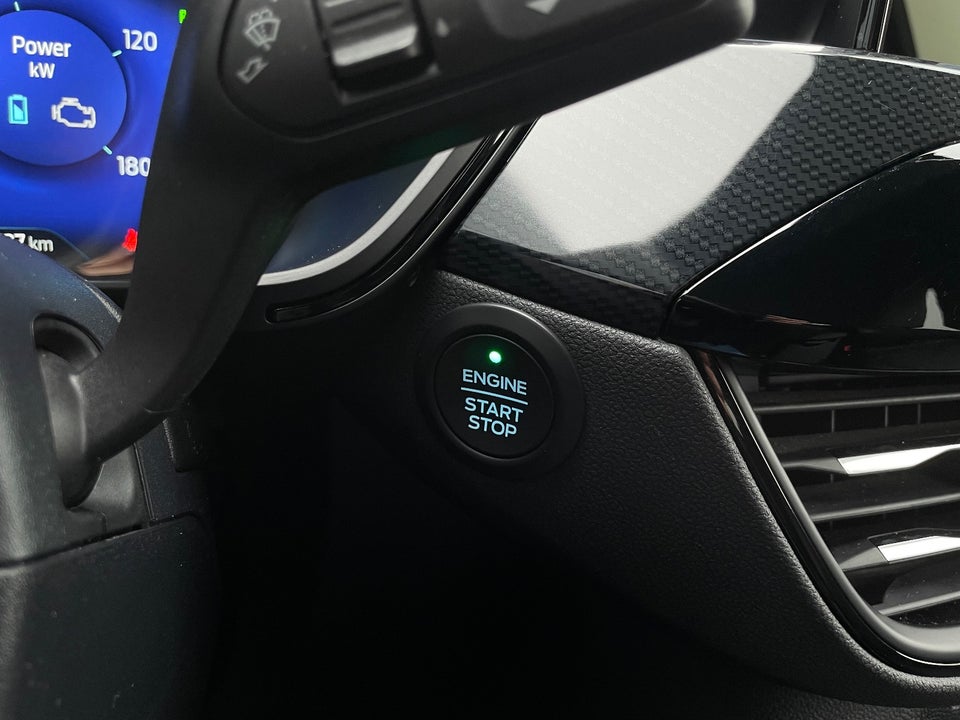 Ford Kuga 2,5 PHEV ST-Line X CVT 5d