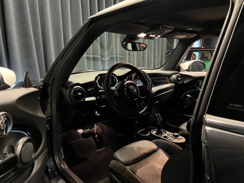 MINI Cooper SE Edition Premium Plus 3d