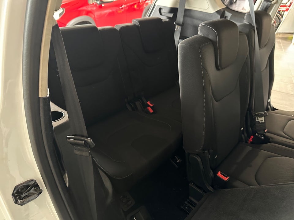 Ford S-MAX 2,0 TDCi 180 Titanium aut. 7prs 5d