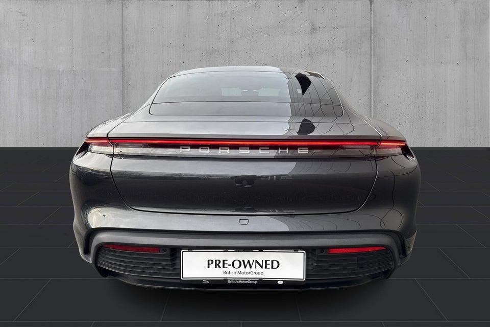 Porsche Taycan Performance+ 4d