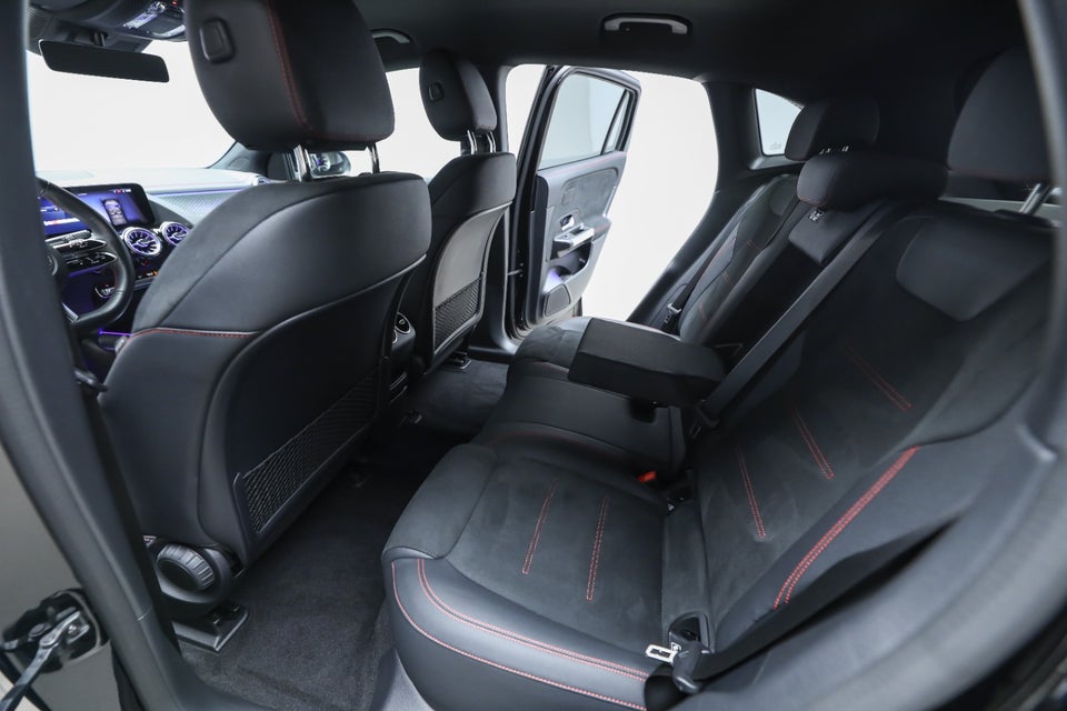 Mercedes EQA350 AMG Advance Plus 4Matic 5d