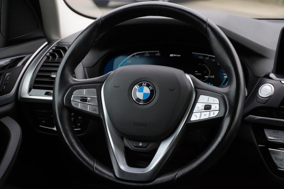 BMW X3 2,0 xDrive30e X-Line aut. 5d
