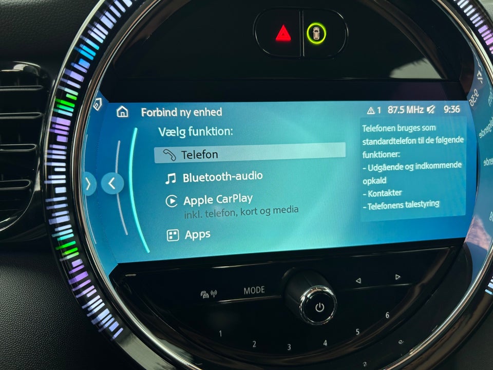 MINI Cooper SE Essential 3d