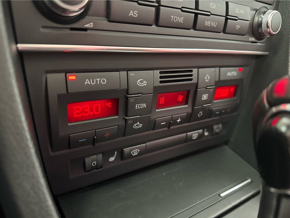 Audi A4 1,8 T 163 Cabriolet Multitr. 2d