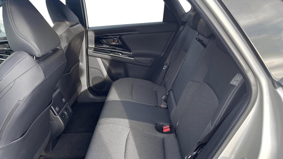 Toyota bZ4X Active 5d