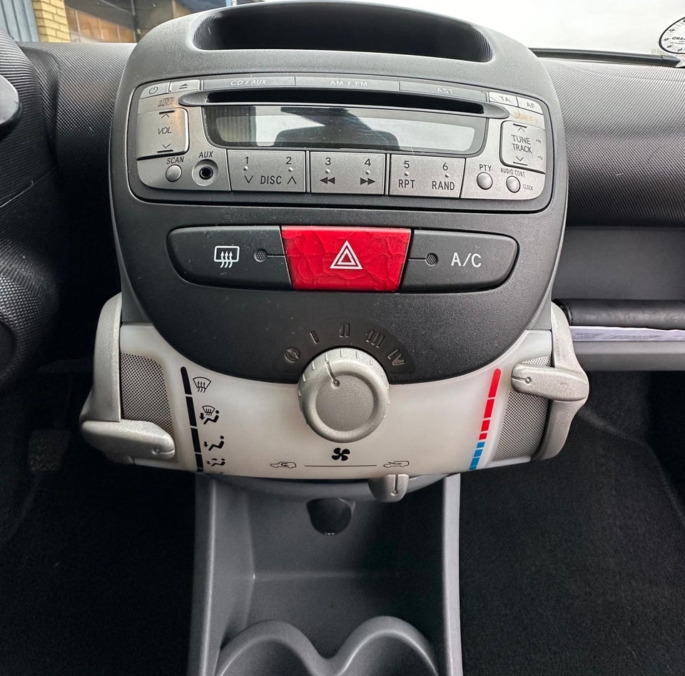 Toyota Aygo 1,0 Plus 5d