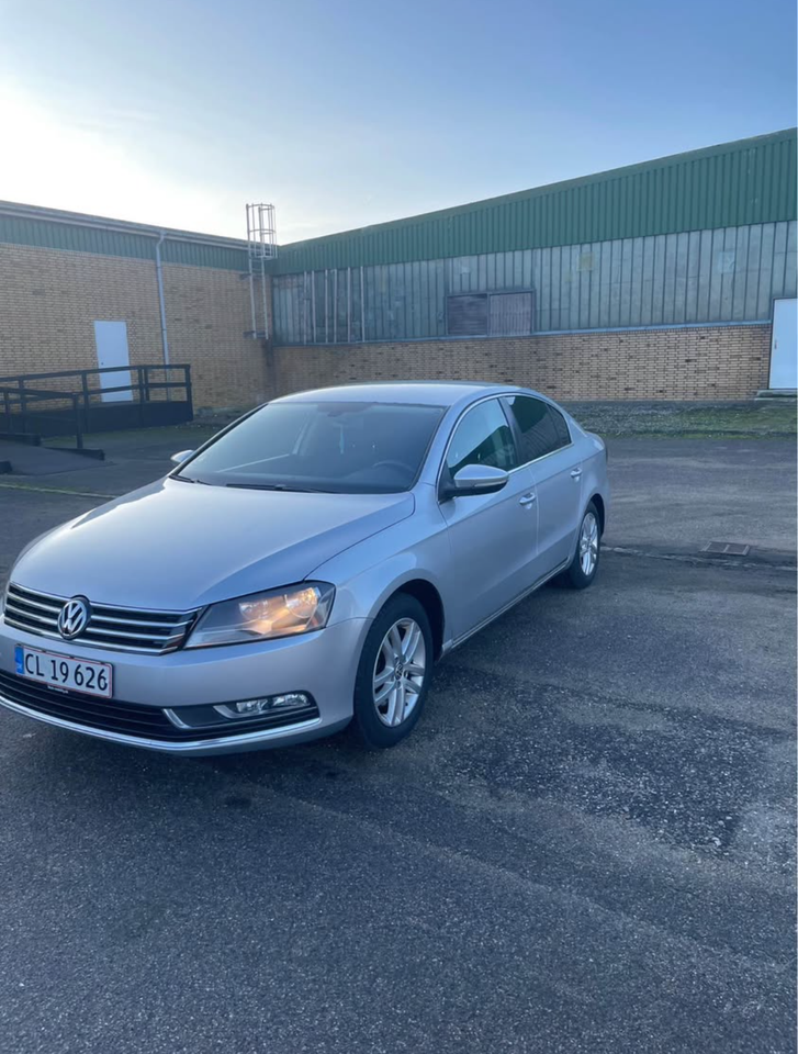 VW Passat 2,0 TDi 170 Comfortline BMT 4d