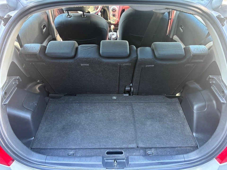 Toyota Yaris 1,3 Luna M/M 5d