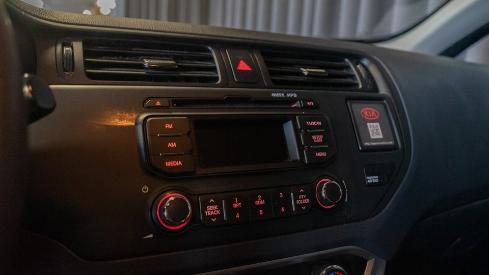 Kia Rio 1,2 CVVT Active 5d