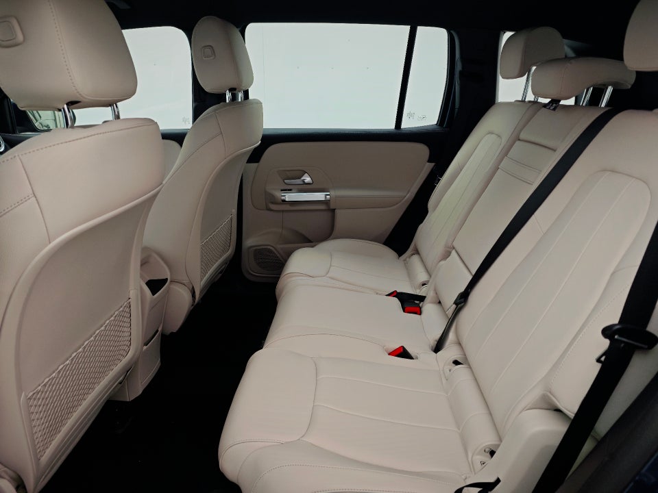 Mercedes EQB300 Sport 4Matic 5d