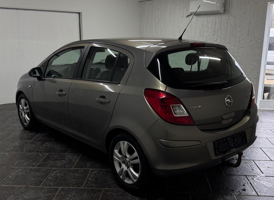 Opel Corsa 1,3 CDTi 95 Cosmo eco 5d