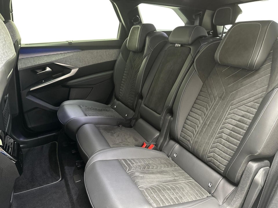 Peugeot e-5008 77 GT Pack AWD 7prs 5d