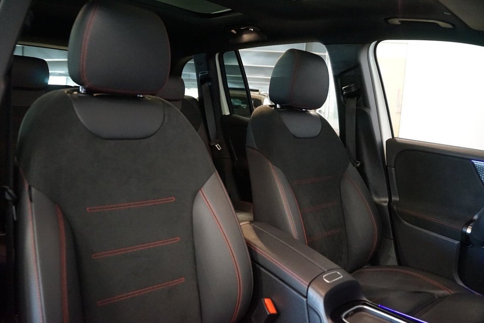 Mercedes EQB300 AMG Line 4Matic Van 5d