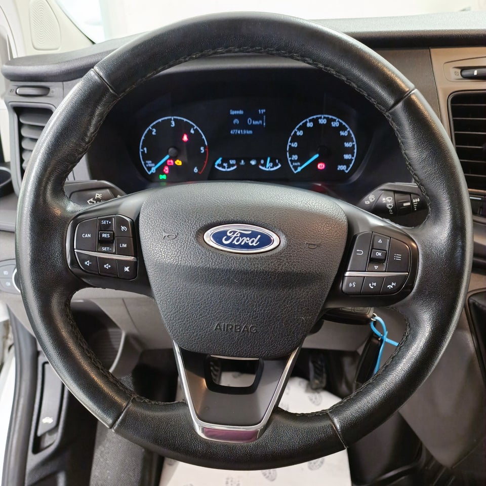 Ford Transit Custom 320 L2 2,0 TDCi 130 Trend