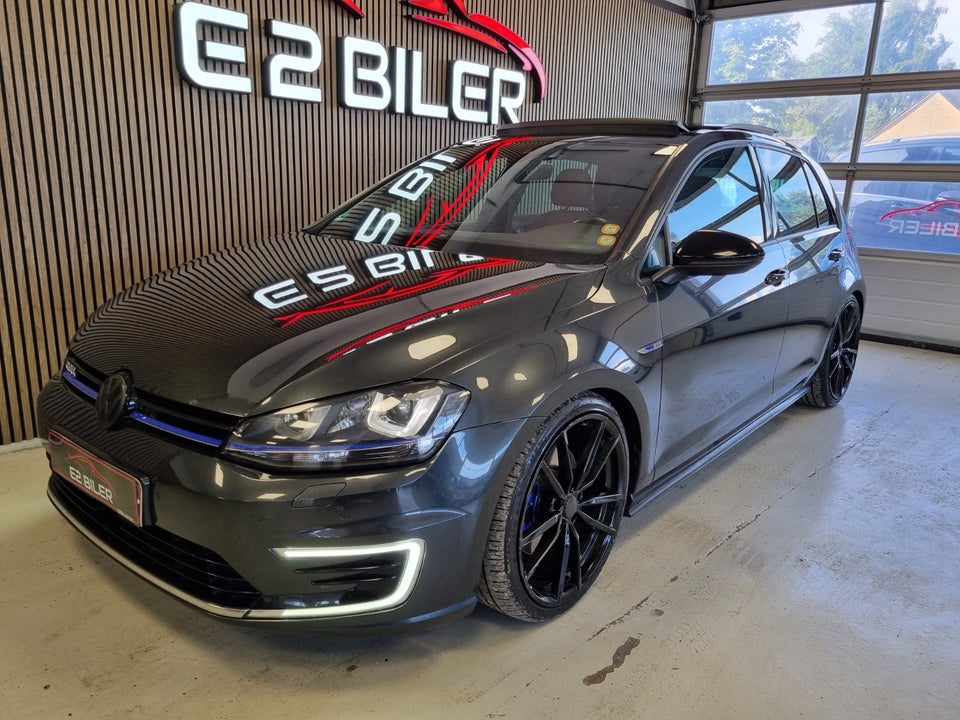 VW Golf VII 1,4 GTE DSG 5d