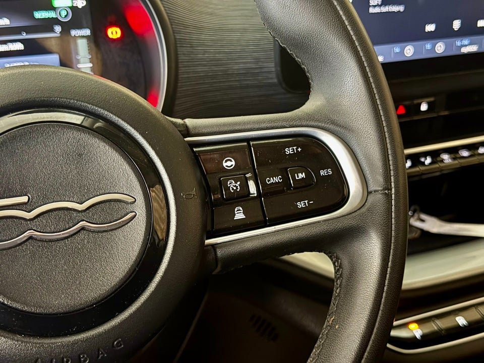 Fiat 500e 42 Icon 3d