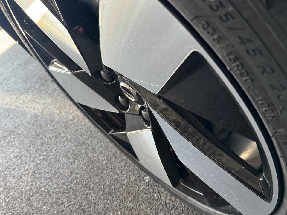 Volvo C40 P8 ReCharge Twin Plus 5d