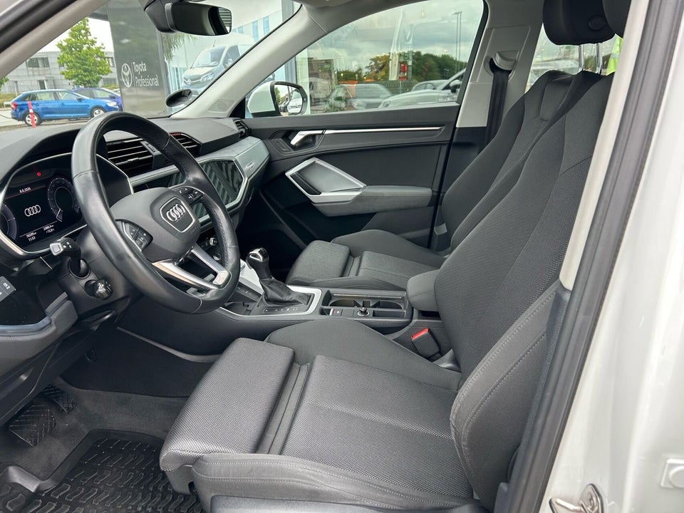 Audi Q3 45 TFSi e Attitude plus S-tr. 5d