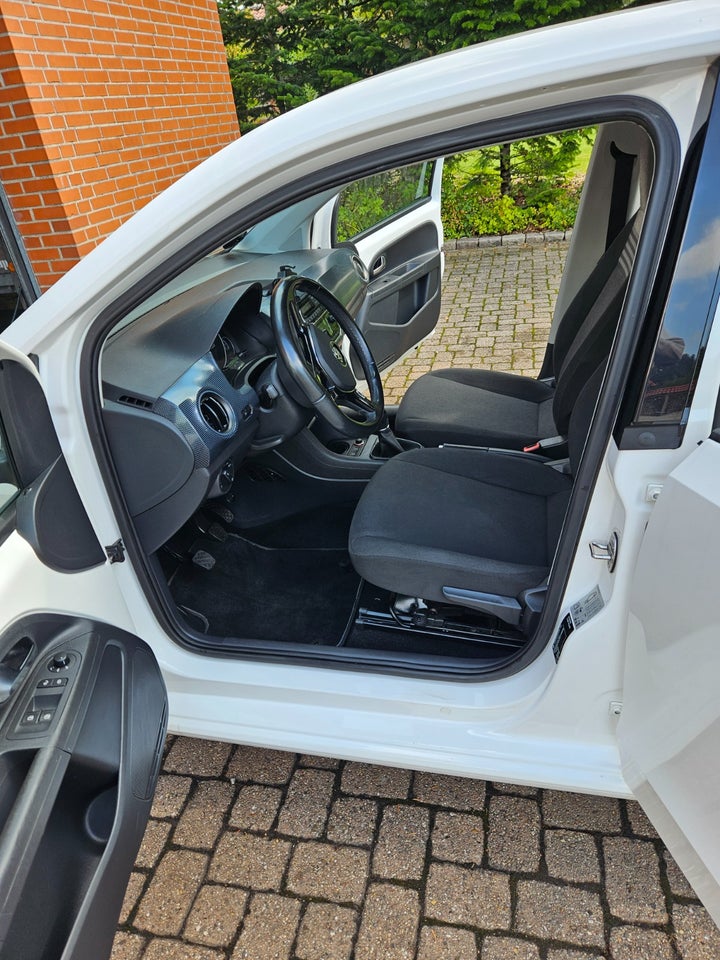 VW Up! 1,0 MPi 60 Move BMT 5d