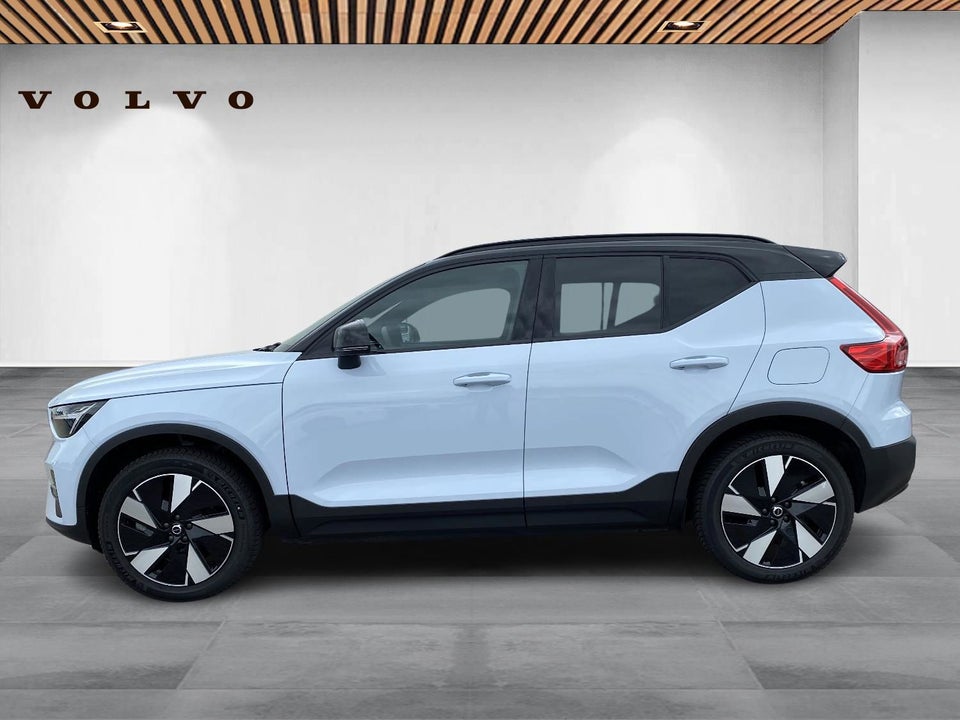 Volvo XC40 ReCharge Extended Range Plus 5d