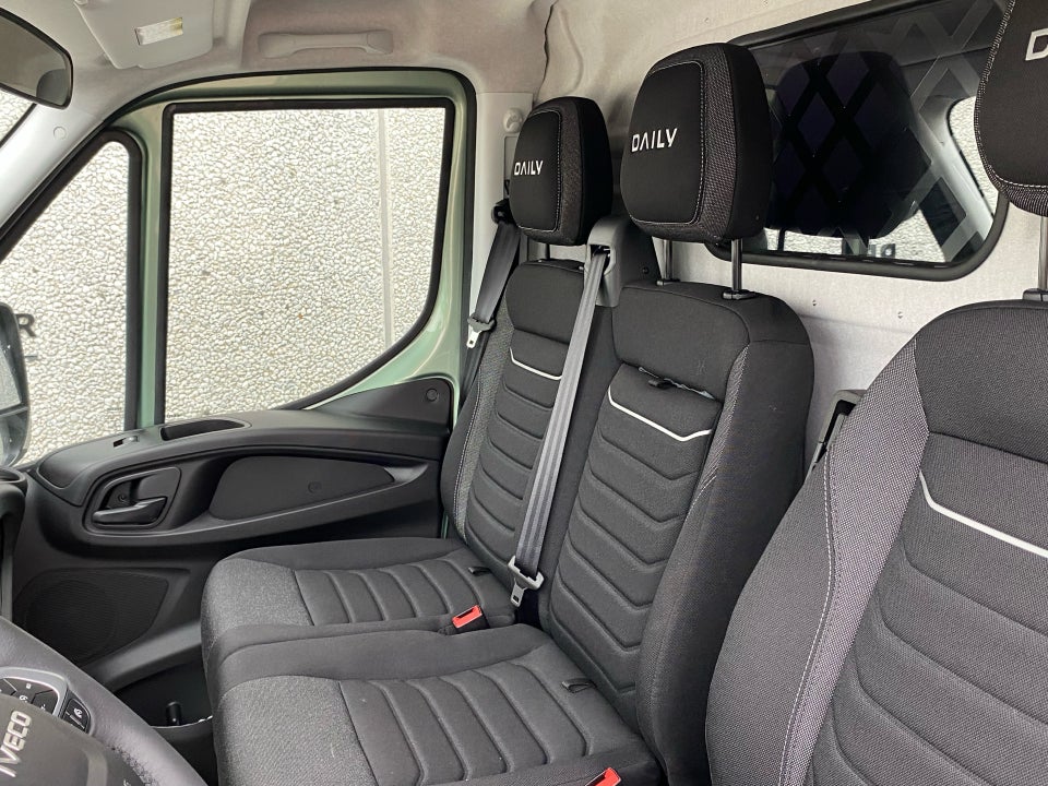 Iveco Daily 3,0 35S21 12m³ Van AG8