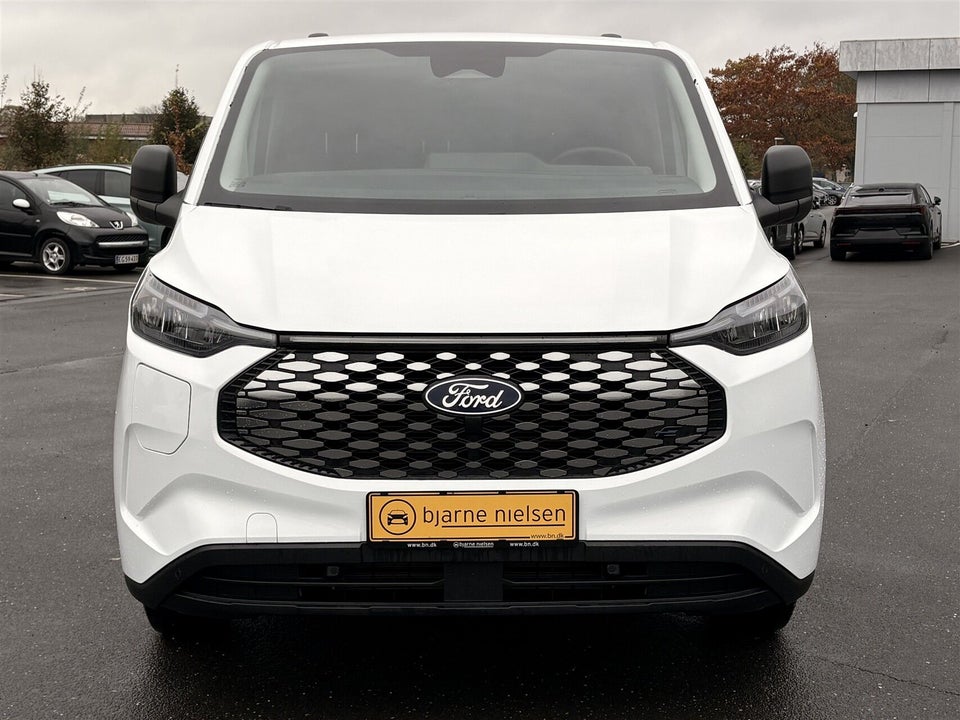 Ford E-Transit Custom 320L 64 Trend